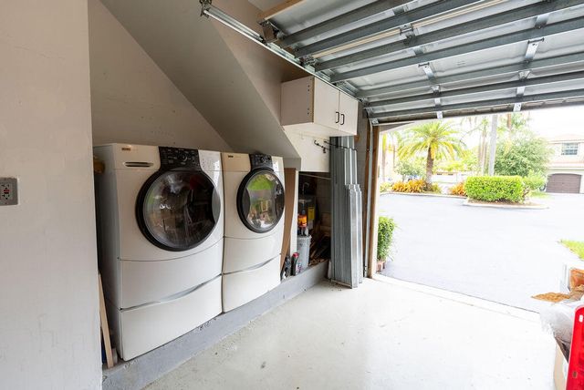 1284 NW 125th Terrace, Sunrise, FL 33323