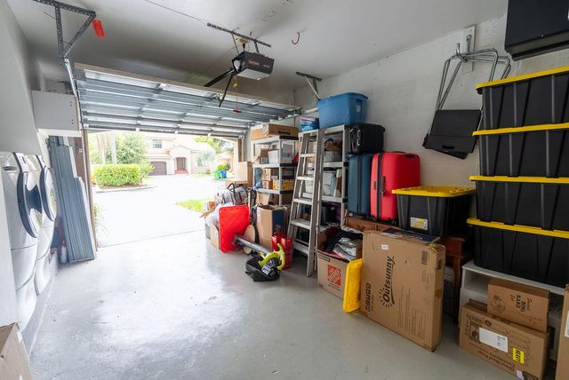 1284 NW 125th Terrace, Sunrise, FL 33323