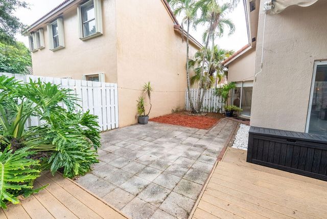1284 NW 125th Terrace, Sunrise, FL 33323