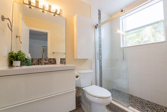 1284 NW 125th Terrace, Sunrise, FL 33323