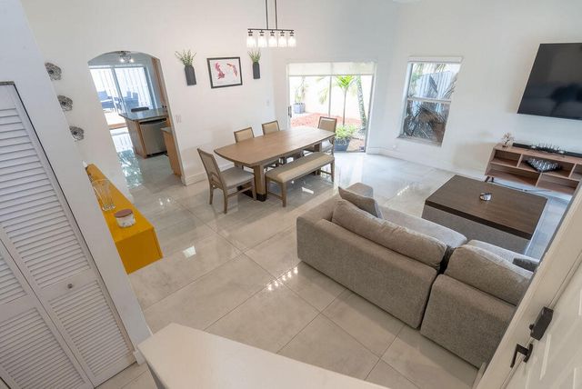 1284 NW 125th Terrace, Sunrise, FL 33323