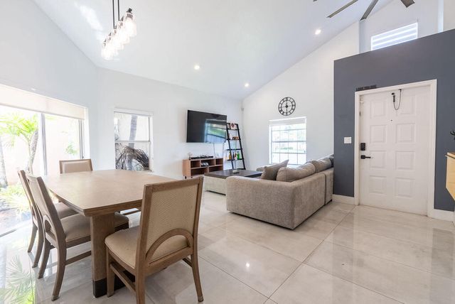 1284 NW 125th Terrace, Sunrise, FL 33323