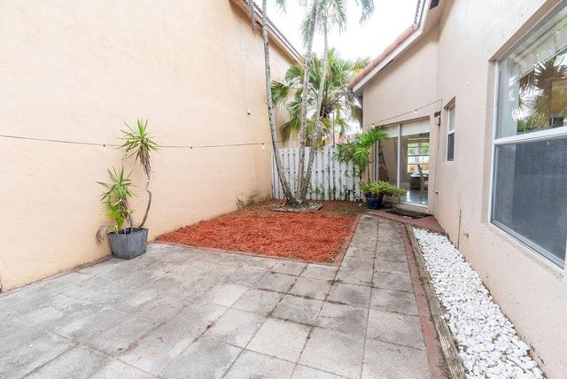 1284 NW 125th Terrace, Sunrise, FL 33323