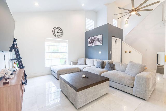 1284 NW 125th Terrace, Sunrise, FL 33323