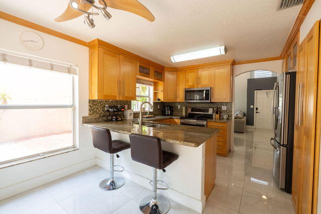 1284 NW 125th Terrace, Sunrise, FL 33323