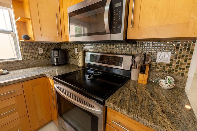 1284 NW 125th Terrace, Sunrise, FL 33323