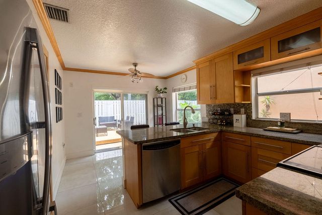 1284 NW 125th Terrace, Sunrise, FL 33323