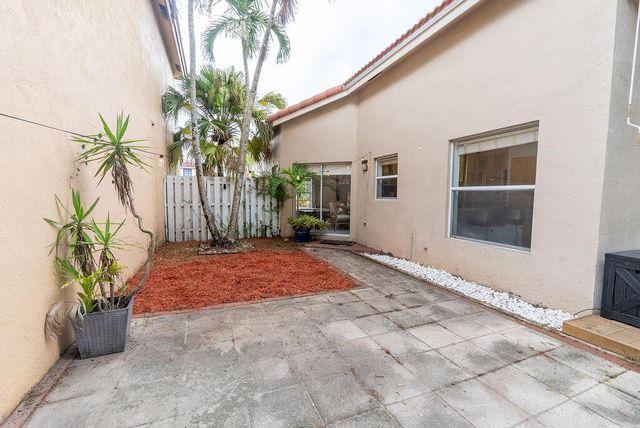 1284 NW 125th Terrace, Sunrise, FL 33323