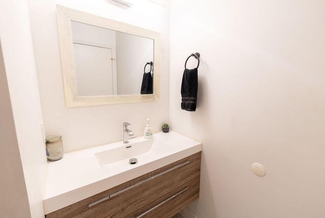 1284 NW 125th Terrace, Sunrise, FL 33323
