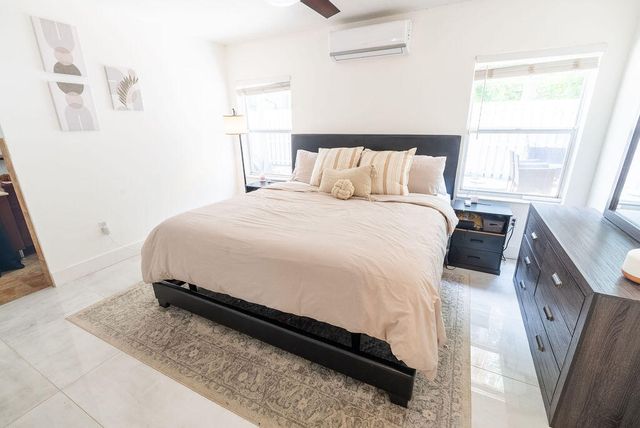 1284 NW 125th Terrace, Sunrise, FL 33323