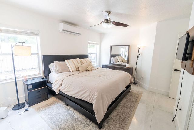 1284 NW 125th Terrace, Sunrise, FL 33323