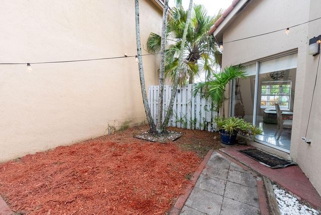 1284 NW 125th Terrace, Sunrise, FL 33323