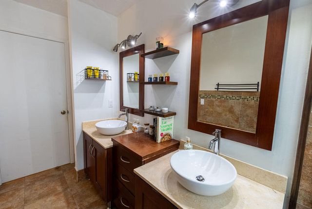 1284 NW 125th Terrace, Sunrise, FL 33323