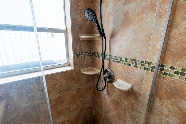 1284 NW 125th Terrace, Sunrise, FL 33323