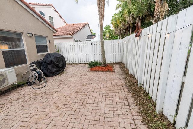 1284 NW 125th Terrace, Sunrise, FL 33323