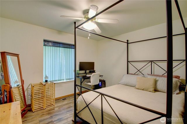 517 Sapp Road, Sedro Woolley, WA 98284