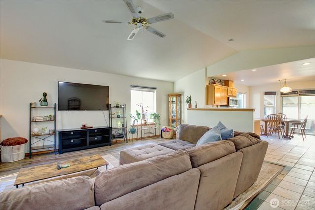 517 Sapp Road, Sedro Woolley, WA 98284