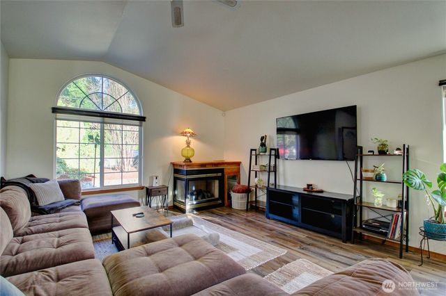 517 Sapp Road, Sedro Woolley, WA 98284