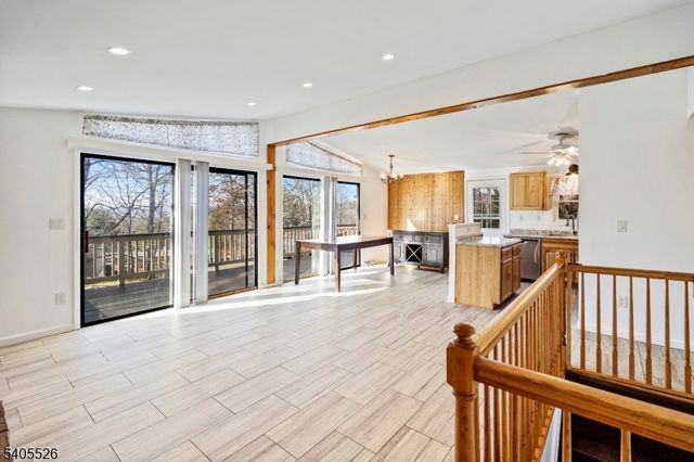 5 Deer Run Dr, High Bridge Boro, NJ 08829