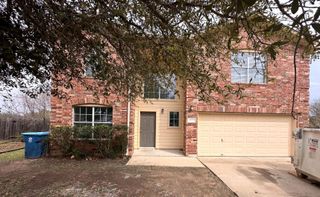722 Lavaca LOOP, Elgin, TX 78621