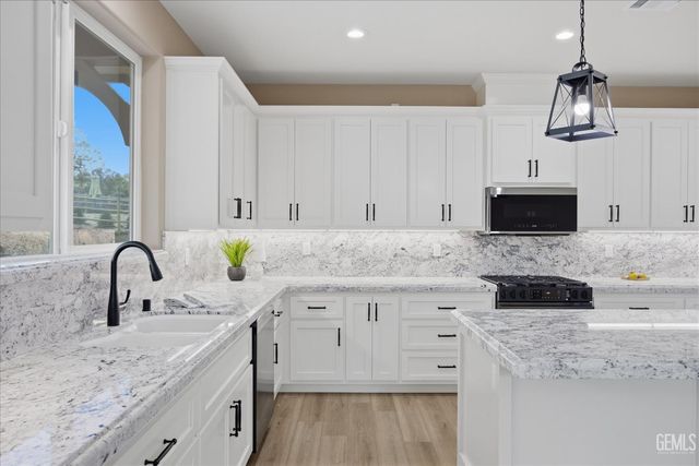 28840 Birkdale Court, Tehachapi, CA 93561