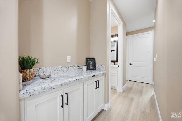 28840 Birkdale Court, Tehachapi, CA 93561