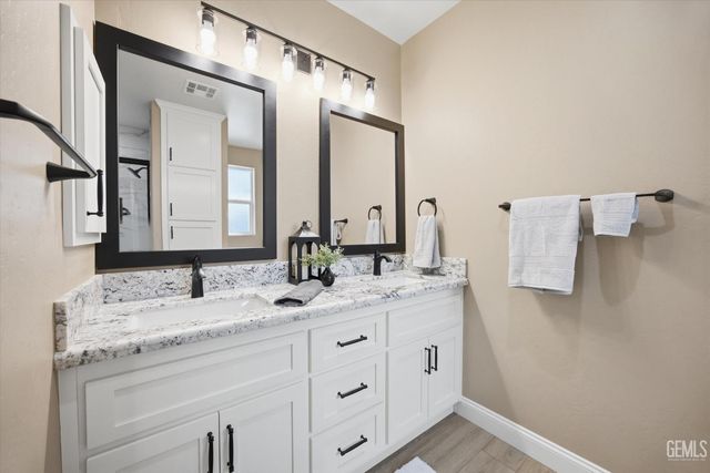 28840 Birkdale Court, Tehachapi, CA 93561