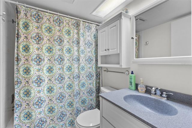 1508 PELICAN COVE ROAD 132, Sarasota, FL 34231