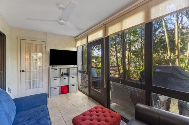 1508 PELICAN COVE ROAD 132, Sarasota, FL 34231