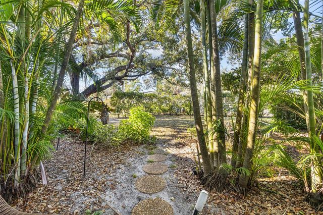 1508 PELICAN COVE ROAD 132, Sarasota, FL 34231
