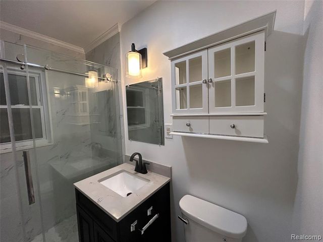 28404 Alger Boulevard, Madison Heights, MI 48071