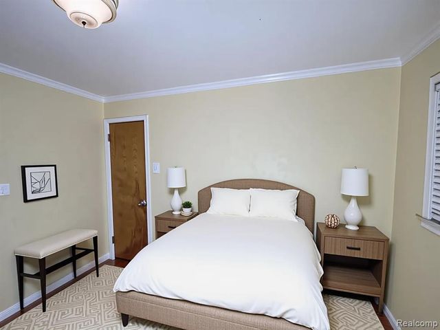 28404 Alger Boulevard, Madison Heights, MI 48071