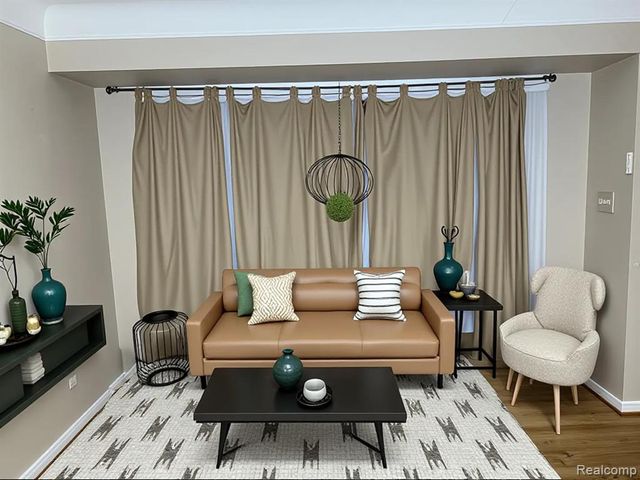 28404 Alger Boulevard, Madison Heights, MI 48071