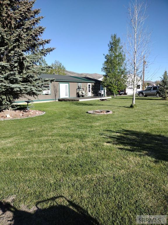 Image 1 of property listing at 3195 N 3350 W, Moore, ID 83255