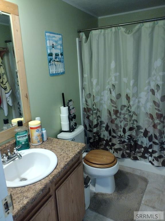 Image 13 of property listing at 3195 N 3350 W, Moore, ID 83255