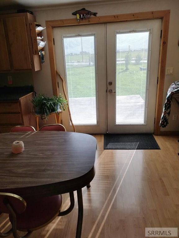 Image 8 of property listing at 3195 N 3350 W, Moore, ID 83255