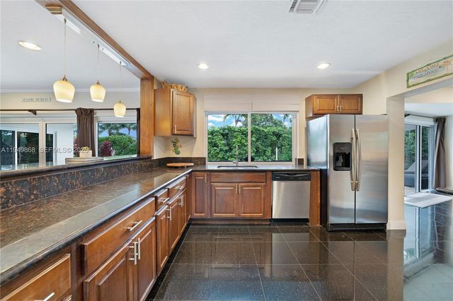 1155 S Biscayne Point Rd, Miami Beach, FL 33141