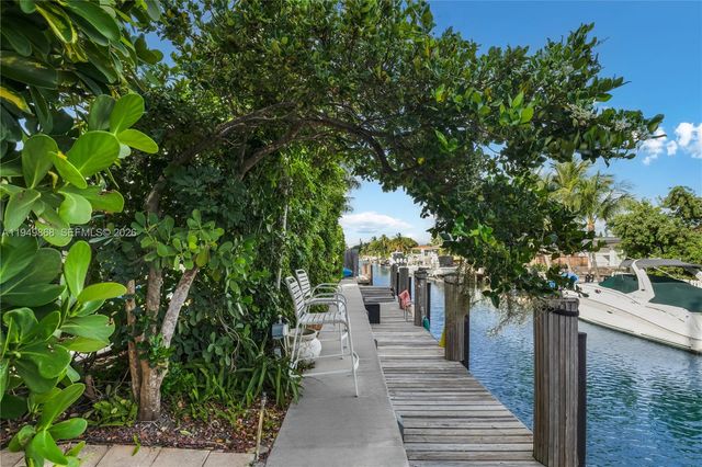 1155 S Biscayne Point Rd, Miami Beach, FL 33141