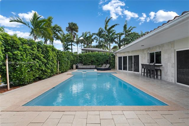 1155 S Biscayne Point Rd, Miami Beach, FL 33141