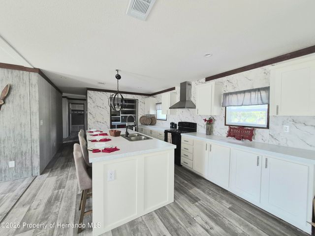 8128 Weeping Willow Street, Brooksville, FL 34613