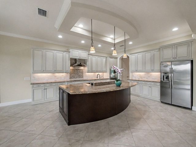 774 SW Winston Avenue, Palm City, FL 34990