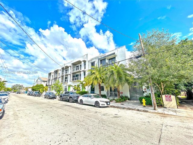 761 NW 1st Street, Miami, FL 33128