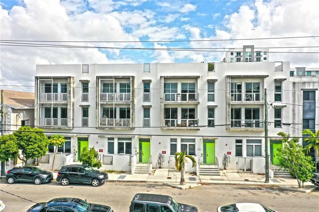 761 NW 1st Street, Miami, FL 33128