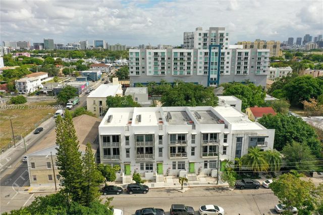 761 NW 1st Street, Miami, FL 33128