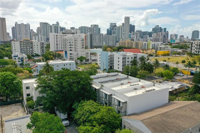 761 NW 1st Street, Miami, FL 33128