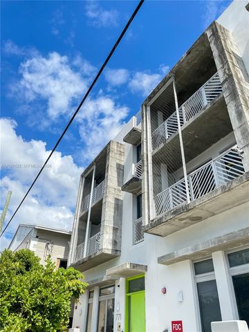 761 NW 1st Street, Miami, FL 33128