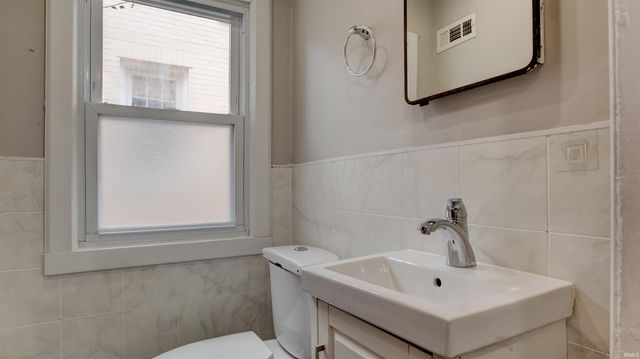 232 Fernwood Drive, Evansville, IN 47711