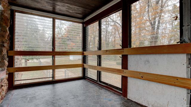 232 Fernwood Drive, Evansville, IN 47711