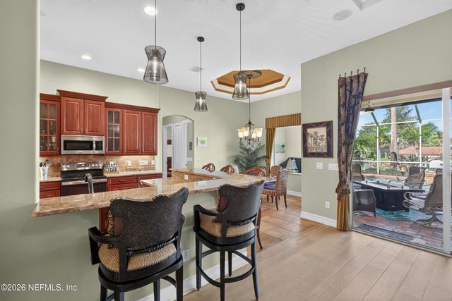 8 OLD OAK Drive N, Palm Coast, FL 32137