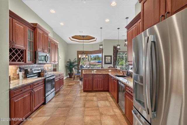 8 OLD OAK Drive N, Palm Coast, FL 32137